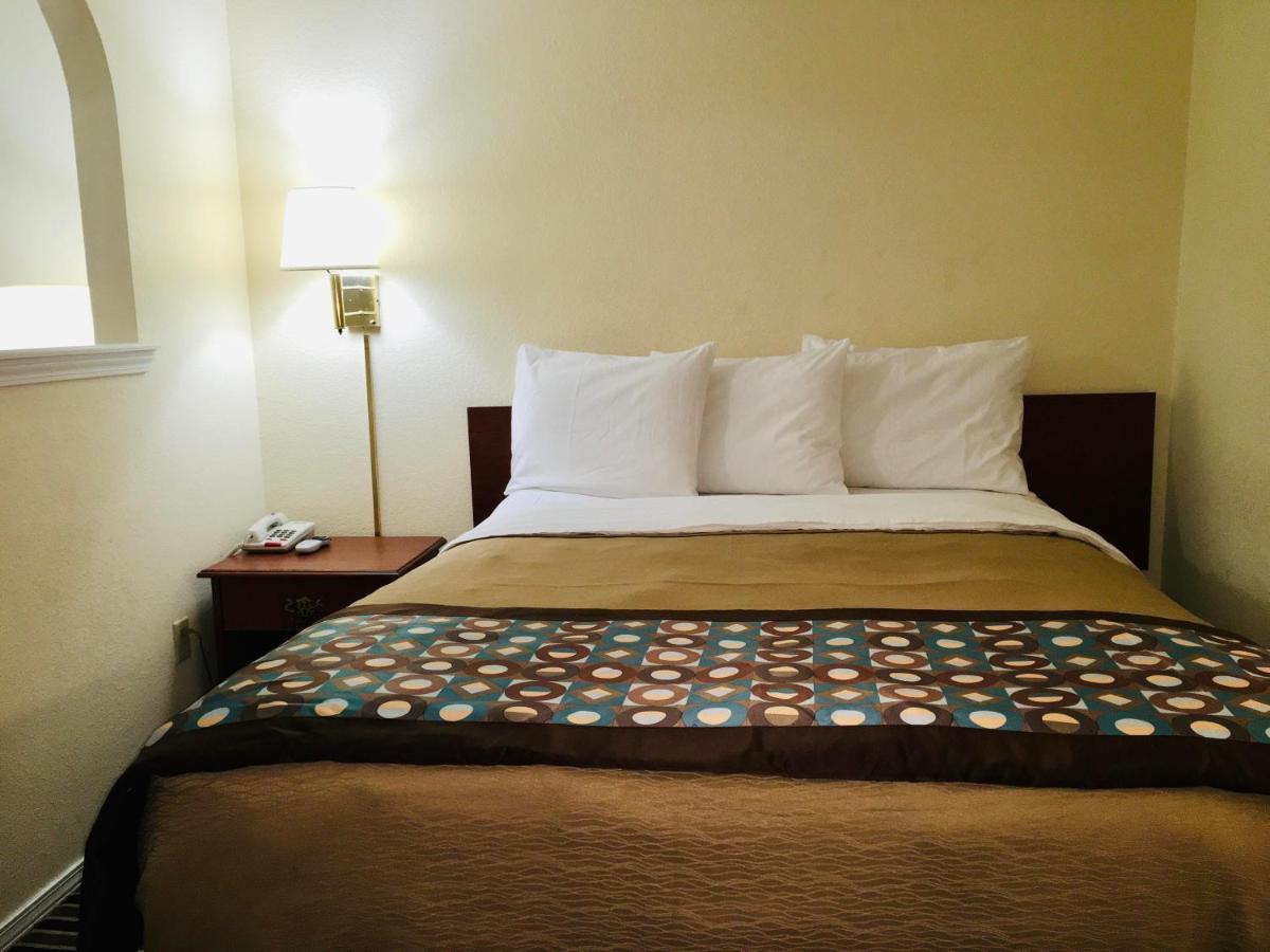Suite 16 Motel Gore Dış mekan fotoğraf